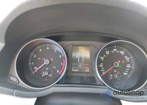 2016 Volkswagen Passat 1.8T S z USA, uszkodzony, nr VIN 1VWAT7A31GC007932